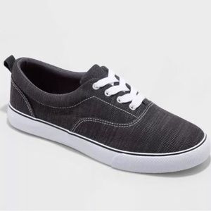 NEW Women's Molly Apparel Sneakers - Universal Threa
